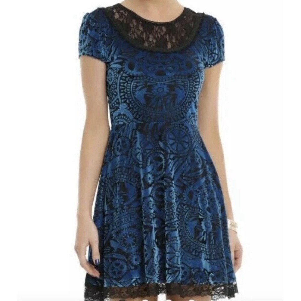 Hot Topic M Miss Peregrines Home for Peculiar Children Burnout Velvet Lace Dress